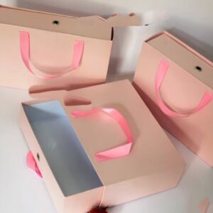 String Q Box