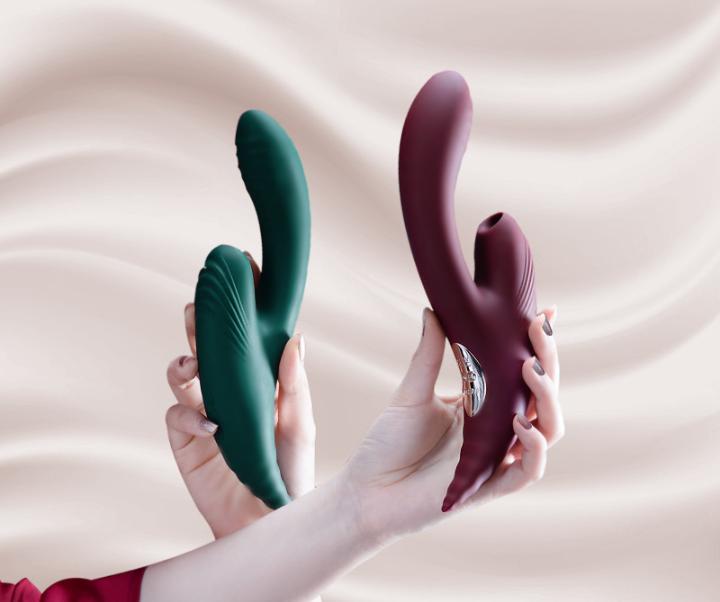 Meese Mera Duo Sucking Vibrator (Deep Green)