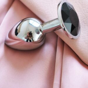 Our small anal plug is made of high quality stainless steel, the smooth steel makes it easy to slide in and out, hard texture, strong full, and have a nice touch feelings in hand. sex toy Anal toy, Small Anal Plug, Anal Toy Plug Beginner