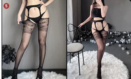 Garter Stocking W05