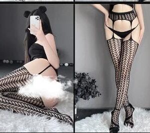 Garter Stocking W09