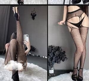 Garter Stocking W37